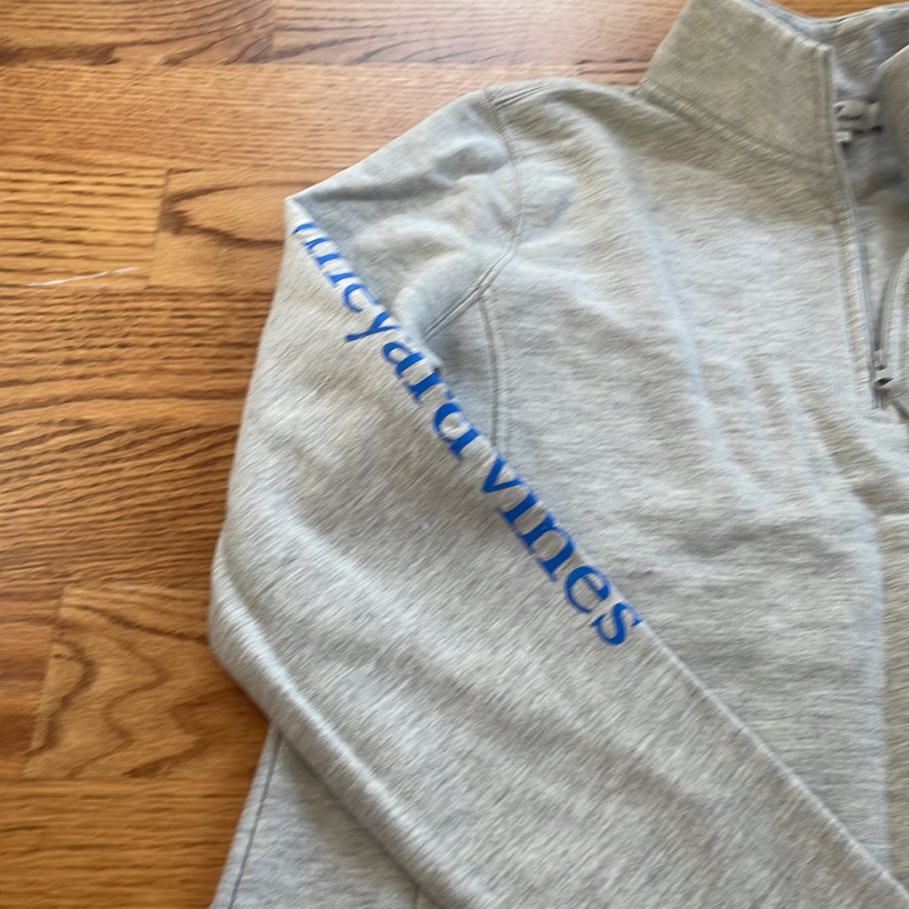 Vineyard Vines Pullover - image 4